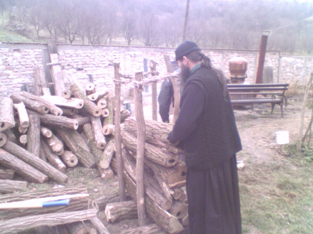 Фотографија из галерије Манастира Кувеждин, 2006 (6)